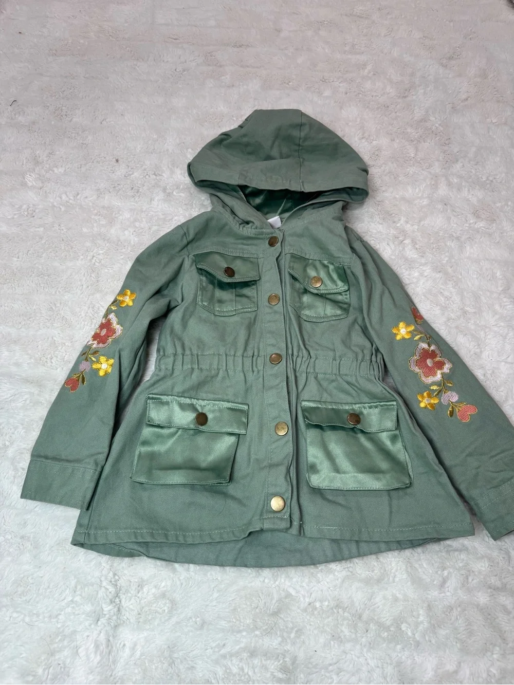 Little Lass Girls Outfit Floral Embroidery